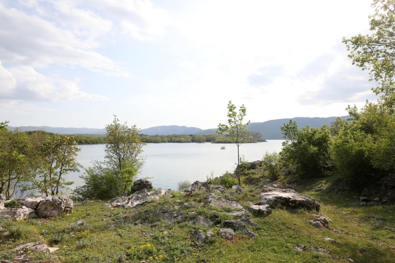 Lake House 'Vilin Konak' Nikšić Kültér fotó
