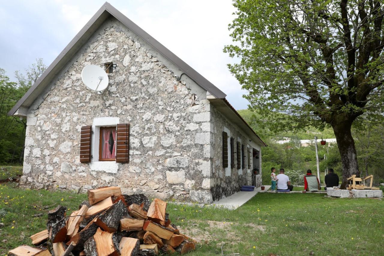 Lake House 'Vilin Konak' Nikšić Kültér fotó